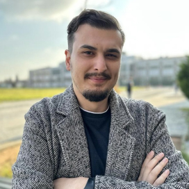 Doç. Dr. Bertaç Şakir ŞAHİN